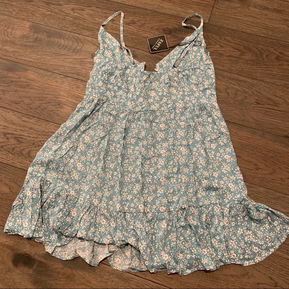 NWT Zaful Sundress (never worn) size medium - Picture 3 of 6